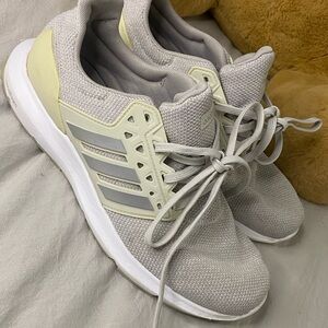 Women Adidas Solyx Running shoes  Size 7.5